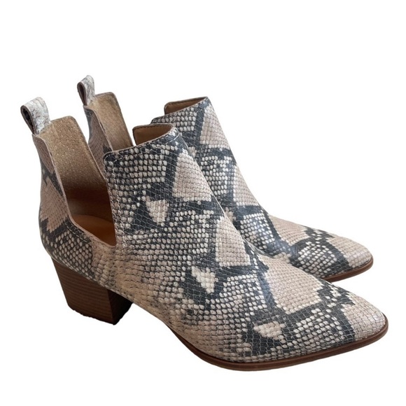 Lucky Brand Jabilo Snake Print Leather Block Heel Western Booties Size 6.5 - Picture 3 of 14